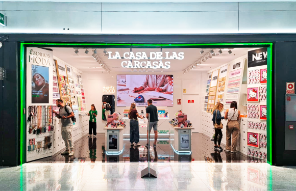 LA CASA DE LAS CARCASAS EN SERRALLO SHOPPING